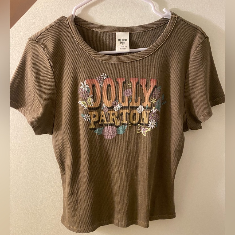 dolly parton baby tee from american eagle